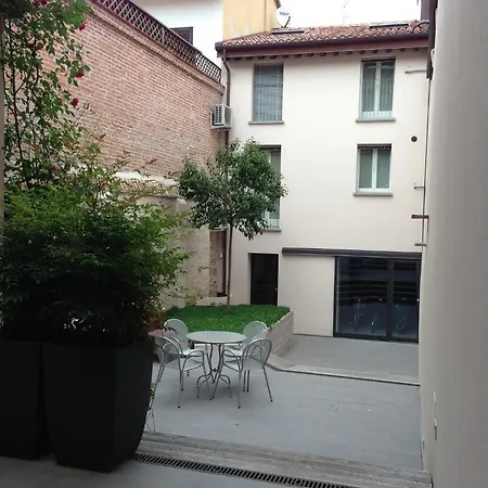 Callegherie 21 Boutique 4* Имола